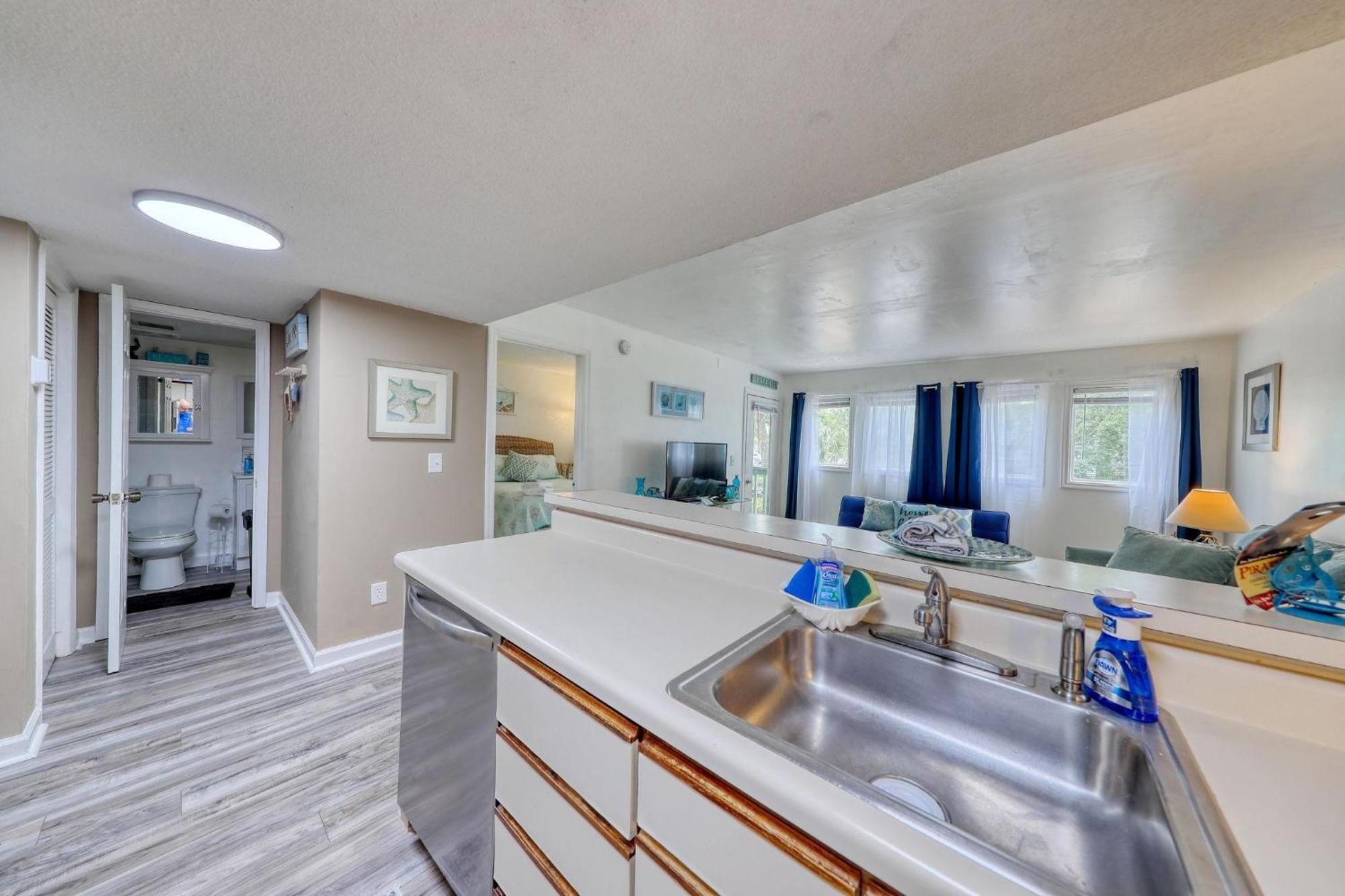 5905 S Kings Hwy, 4203 - Ocean Walk Sleeps 4 Villa Myrtle Beach Buitenkant foto